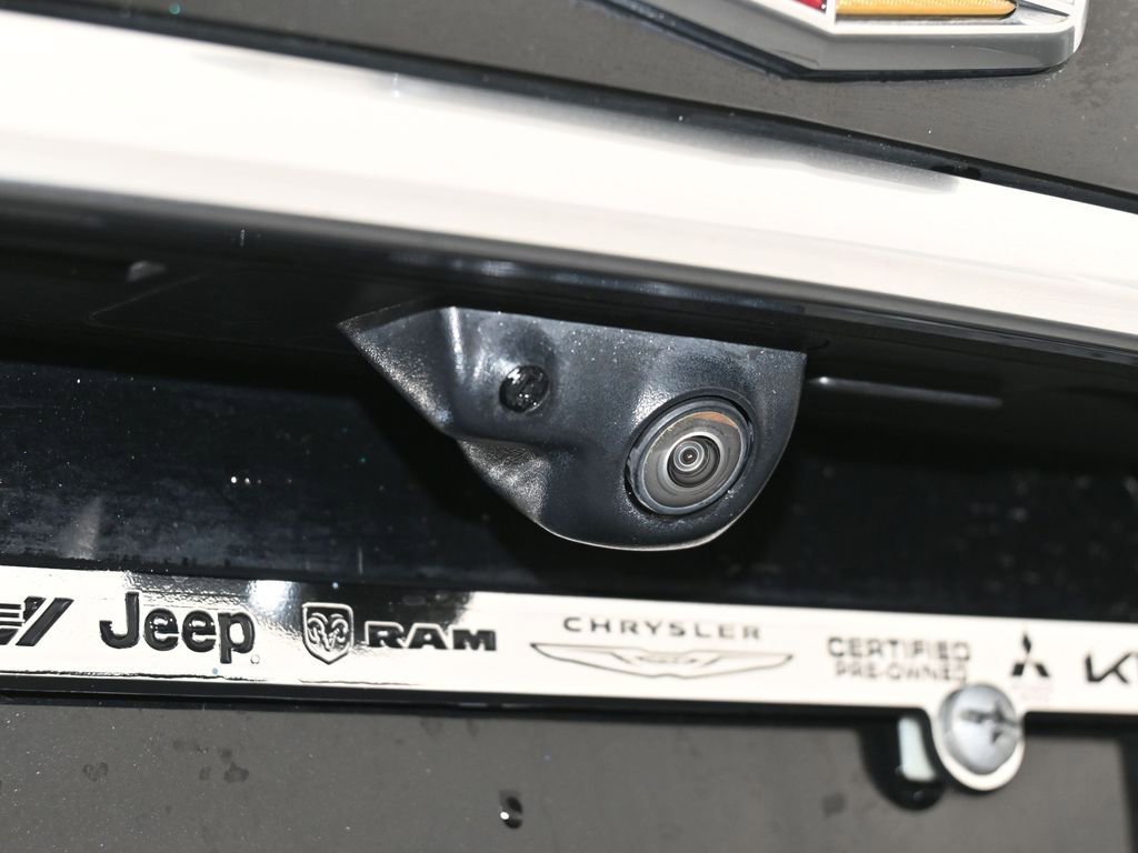 Used 2023 Cadillac XT6 Luxury image 40