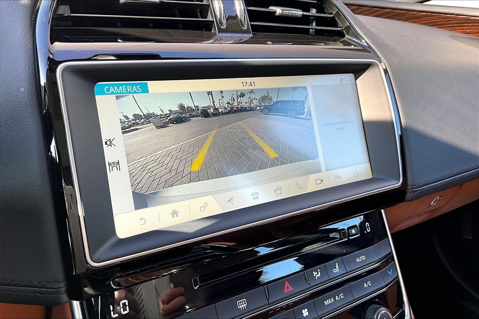 Used 2018 Jaguar XE Portfolio RWD image 20