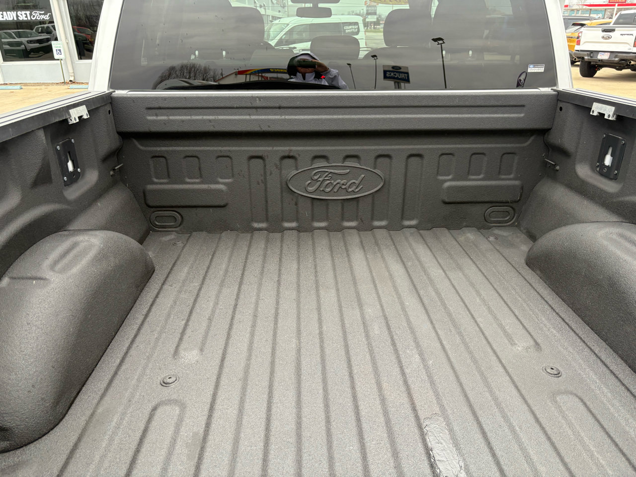 Used 2018 Ford F150 XLT w/ Equipment Group 302A Luxury image 12