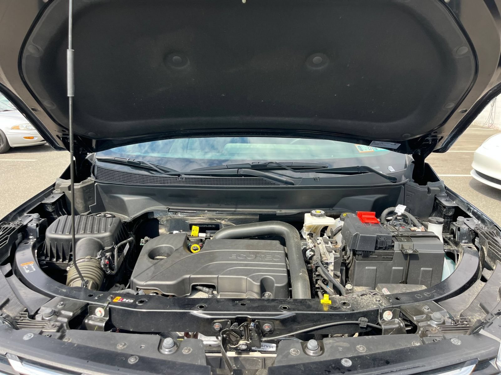Used 2025 Chevrolet Equinox LT FWD image 32