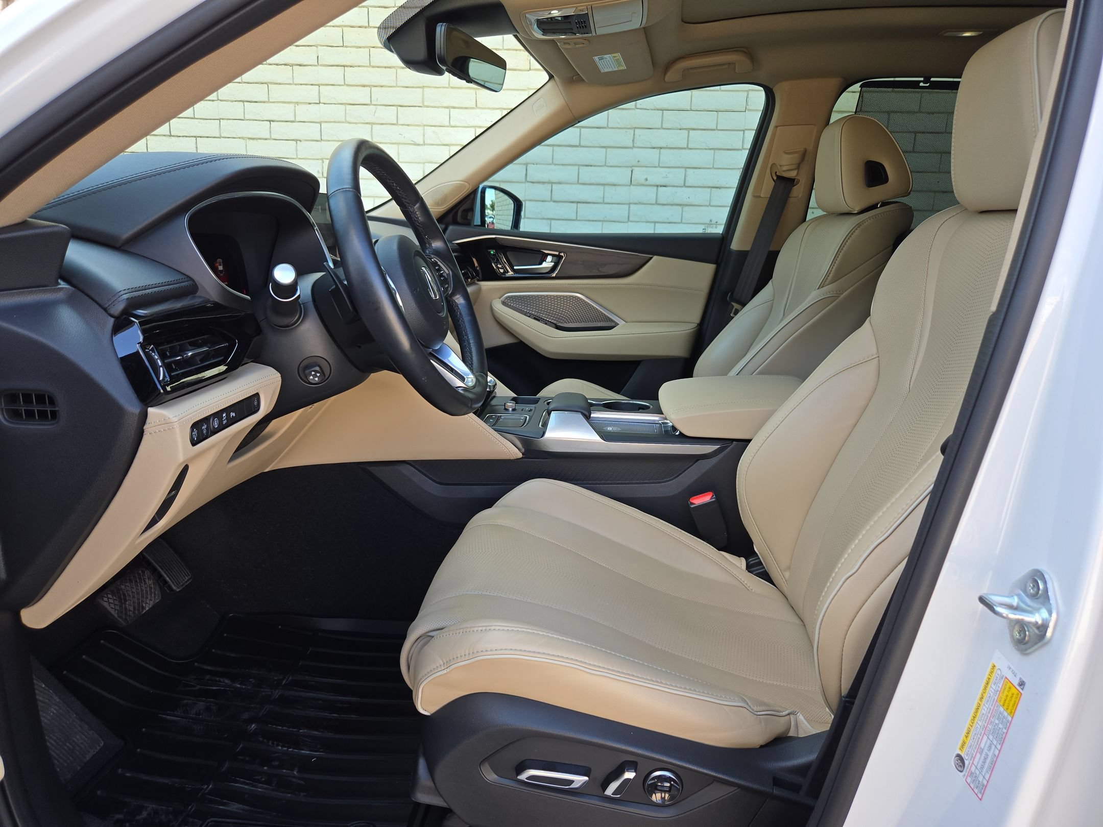 Certified 2023 Acura MDX w/ Advance Package AWD/4WD image 9
