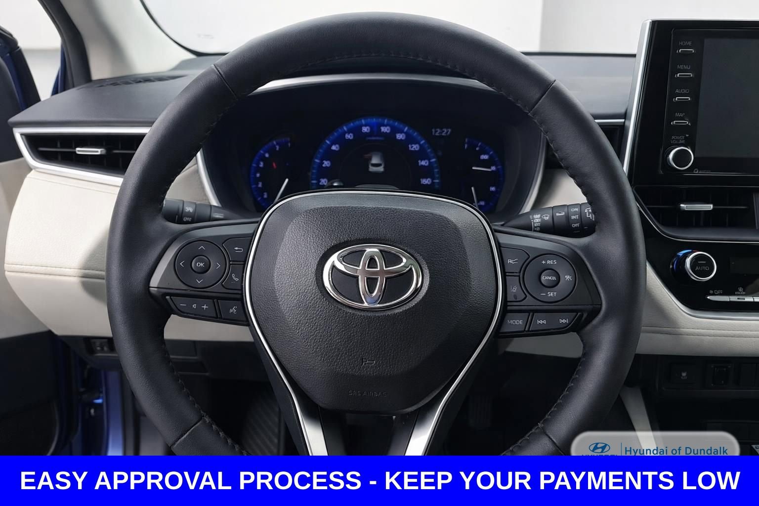 Used 2022 Toyota Corolla Cross XLE w/ Convenience Package FWD image 11