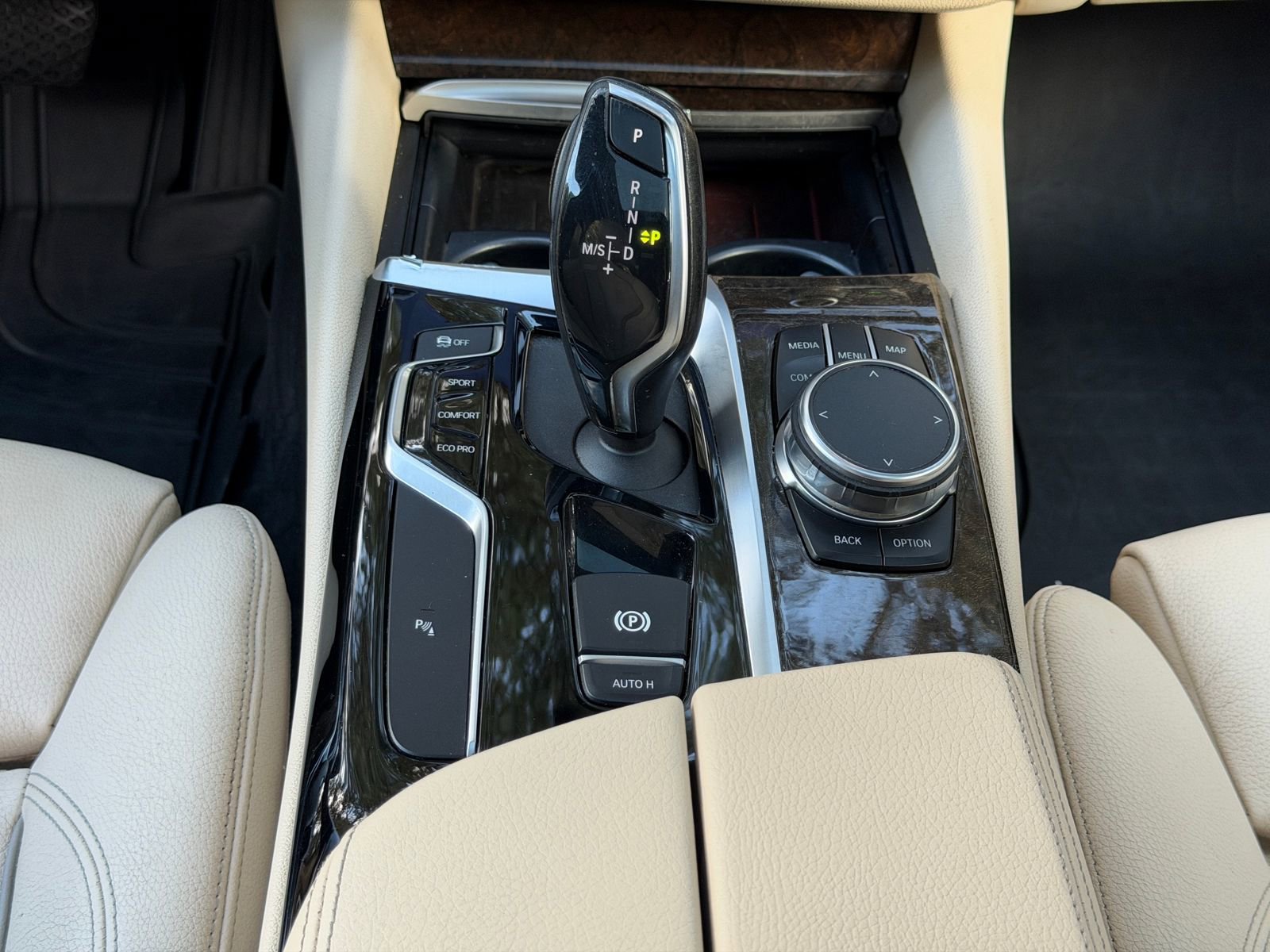 Used 2019 BMW 530i w/ Executive Package image 22