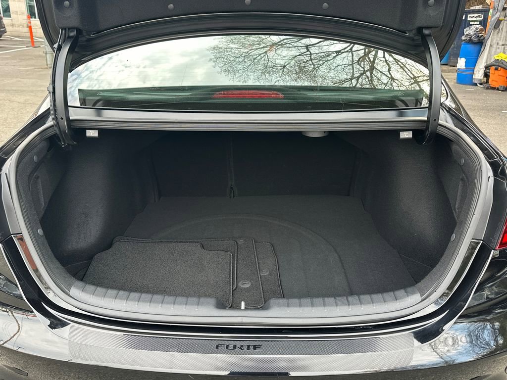 Certified 2023 Kia Forte GT-Line w/ GT-Line Premium Package image 6