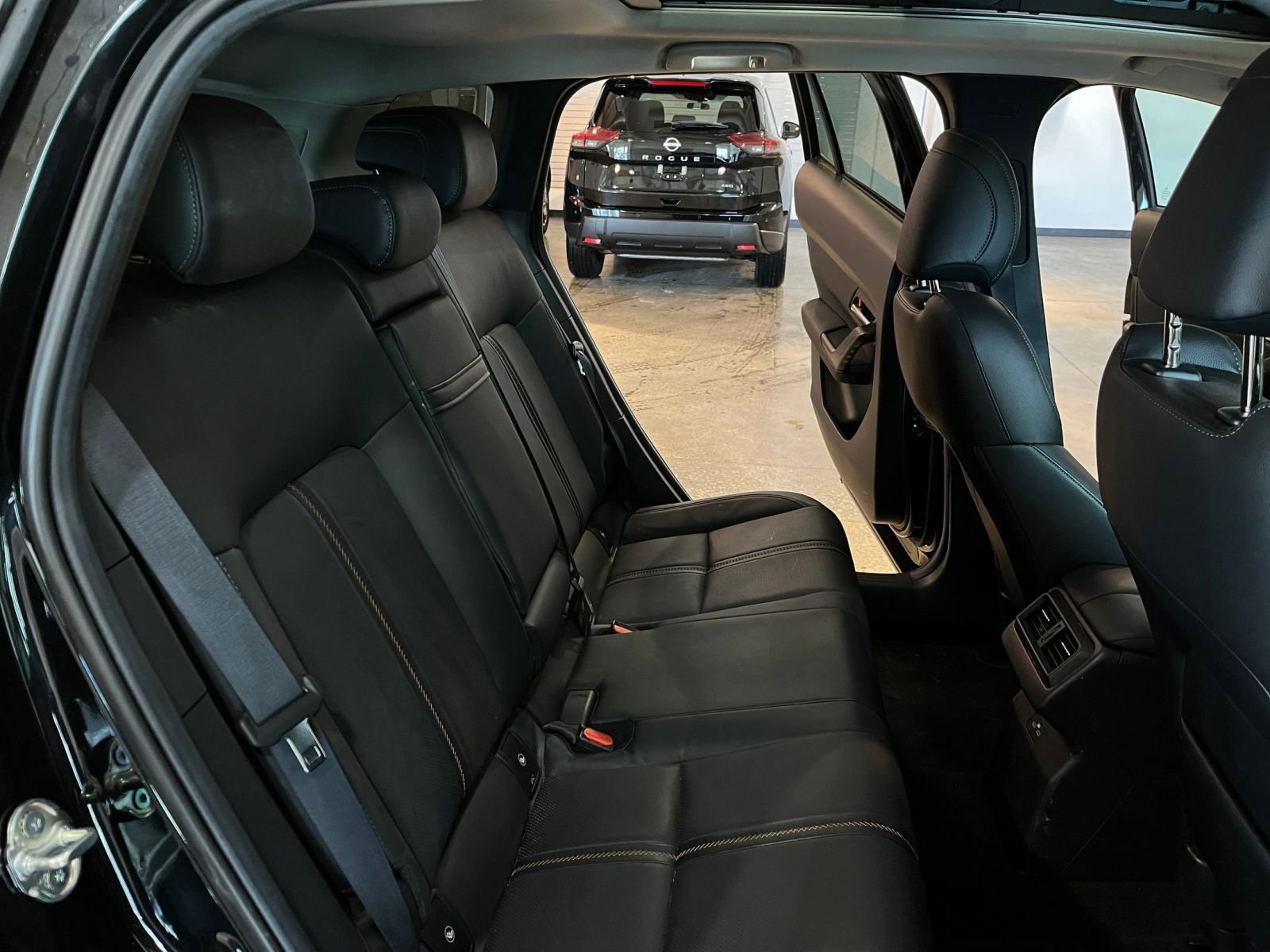 Used 2025 MAZDA CX-50 2.5 Hybrid w/ Premium Plus Pkg image 39