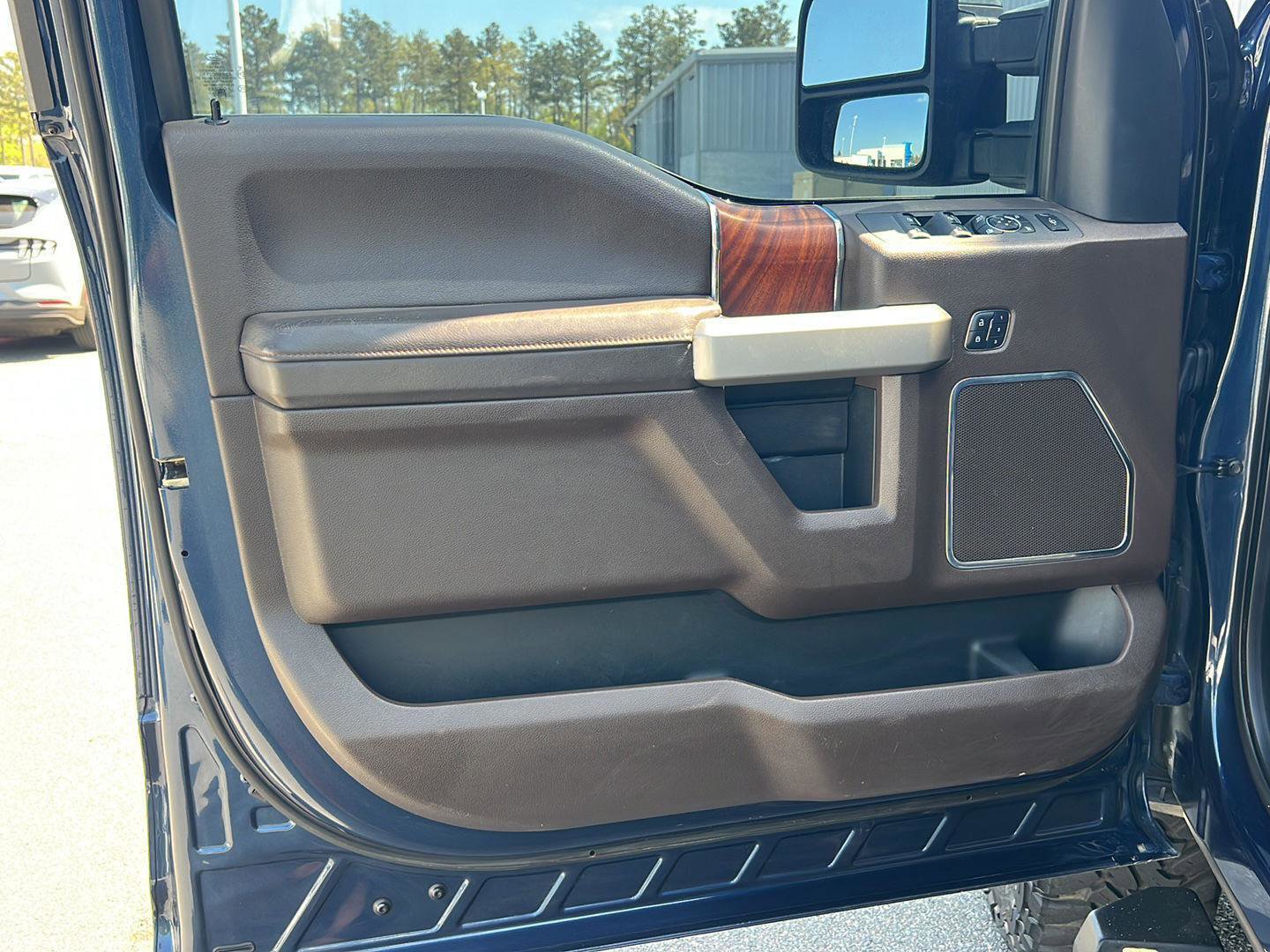 Used 2017 Ford F250 King Ranch w/ King Ranch Ultimate Package image 16