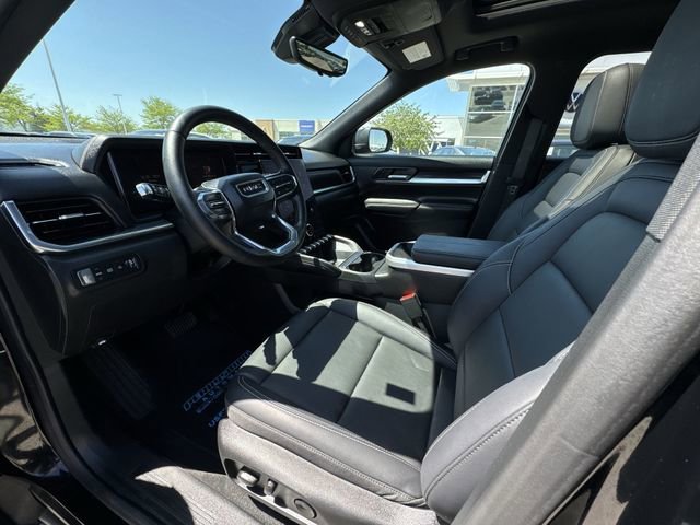 Used 2025 GMC Terrain Elevation w/ Elevation Premium Package FWD image 10