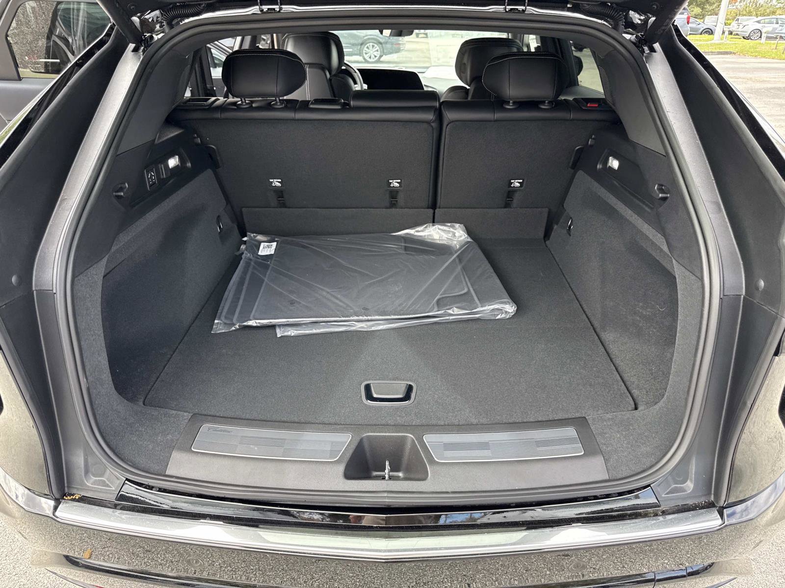 New 2026 Cadillac Lyriq Premium Luxury w/ LPO, Floor Liner Package RWD image 11