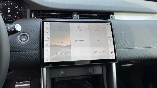 New 2026 Land Rover Discovery Sport Landmark image 30