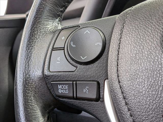 Used 2017 Toyota Corolla SE image 12