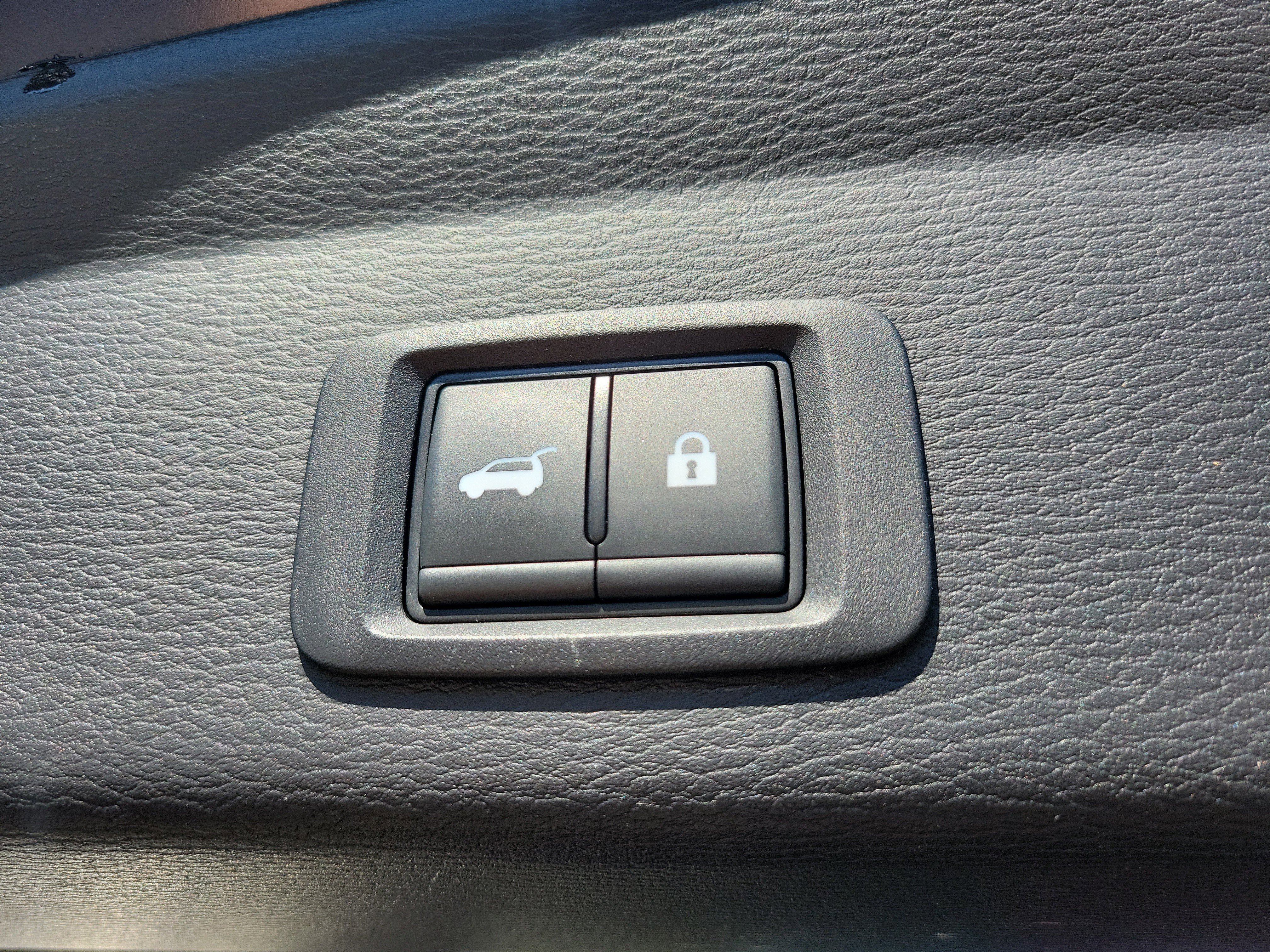 Used 2024 Mitsubishi Outlander SE image 13