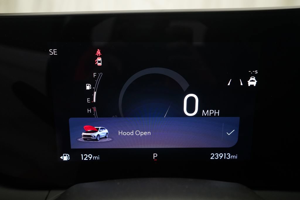 Used 2025 Buick Envista Avenir FWD image 2
