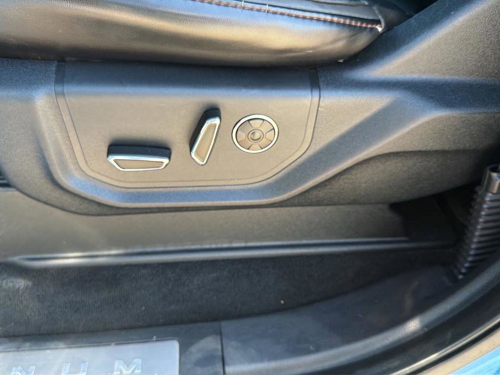 Used 2020 Ford F350 Platinum w/ FX4 Off-Road Package image 19