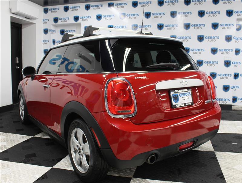 Used 2014 MINI Cooper 2-Door Hardtop FWD image 2