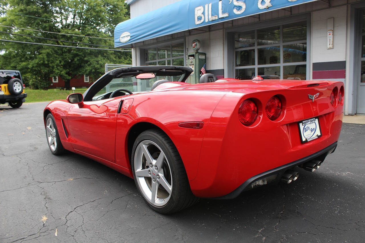 Used 2005 Chevrolet Corvette Convertible w/ Preferred Equipment Group RWD image 4