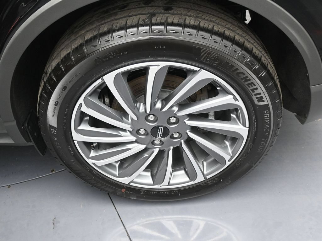 Used 2023 Lincoln Corsair Reserve AWD/4WD image 21