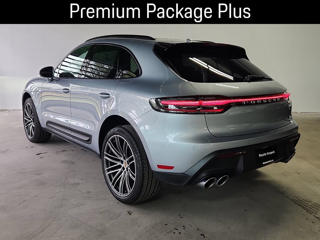 Certified 2026 Porsche Macan AWD/4WD image 3