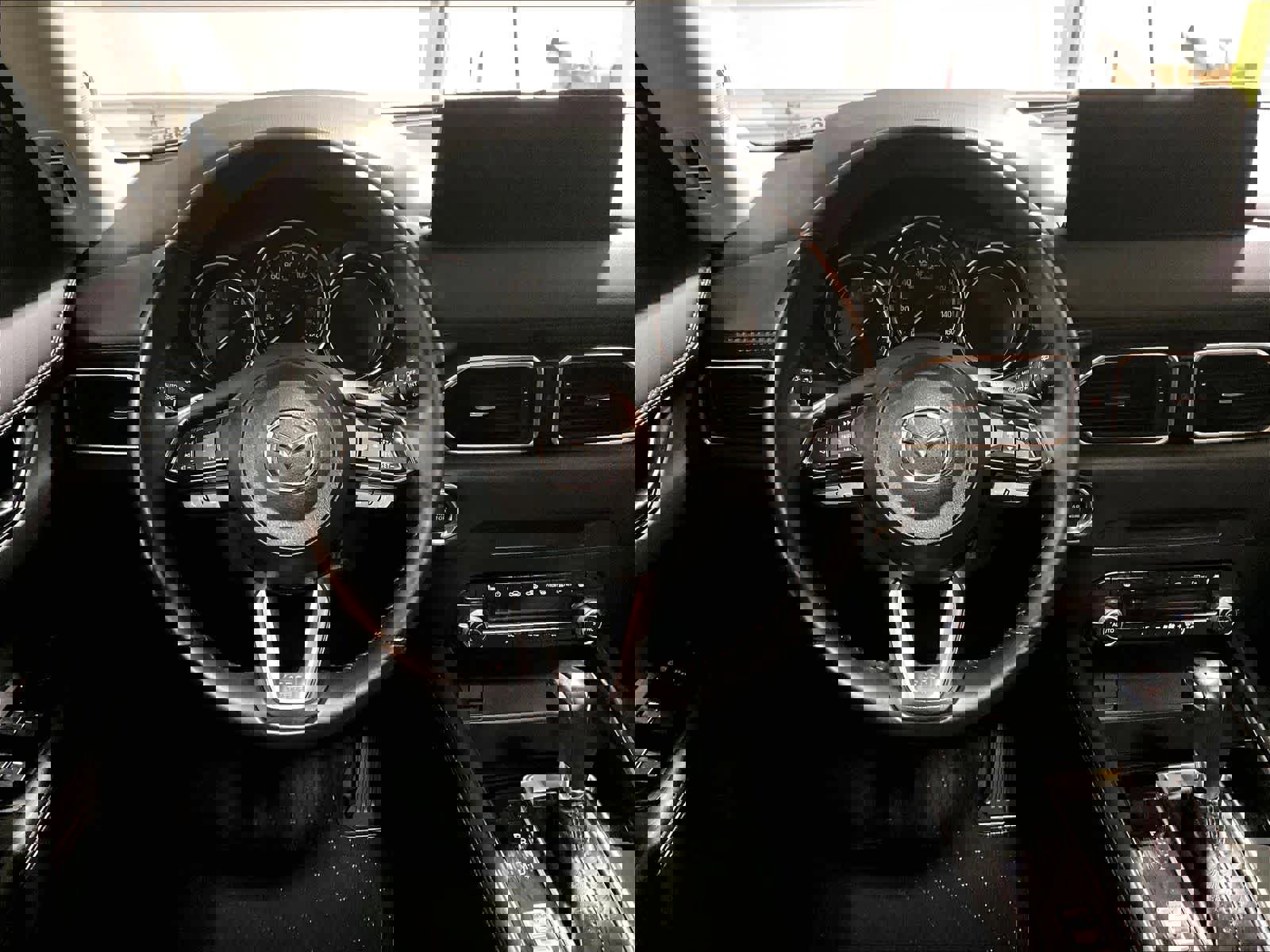 Used 2023 MAZDA CX-5 Carbon Edition image 17