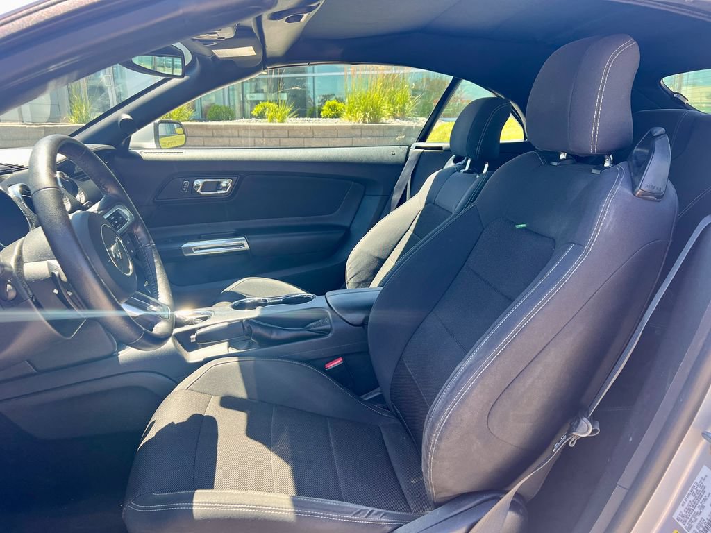 Used 2015 Ford Mustang Convertible w/ Equipment Group 051A RWD image 10
