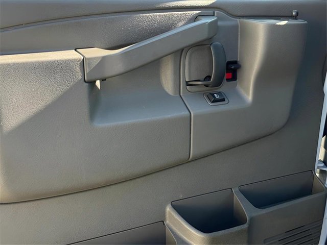 Used 2022 GMC Savana 2500 w/ Driver Convenience Package image 16