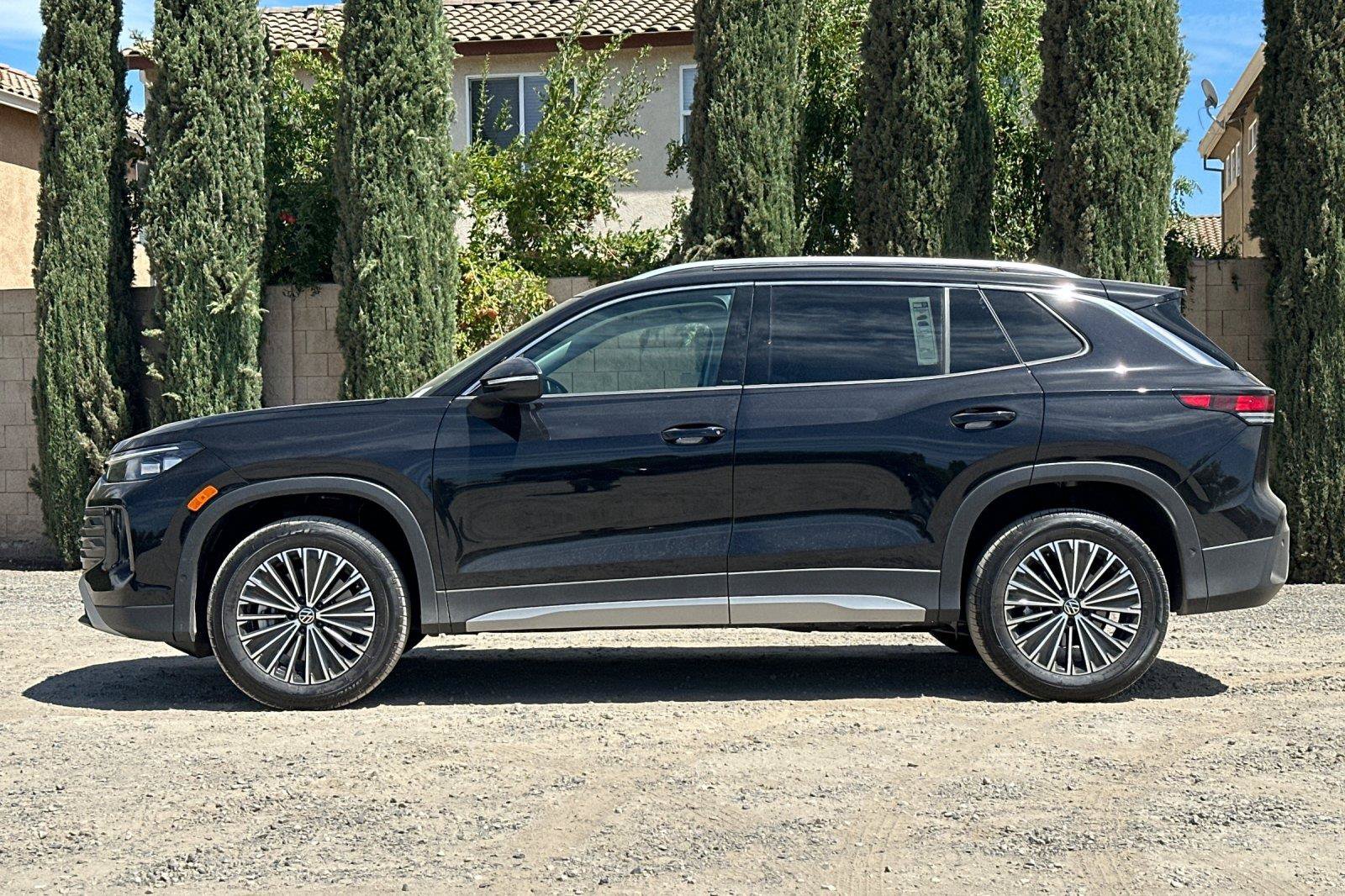 New 2026 Volkswagen Tiguan S AWD/4WD image 7