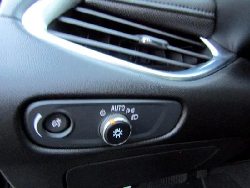 Used 2023 Chevrolet Malibu LT w/ LPO, Floor Liner Package image 17