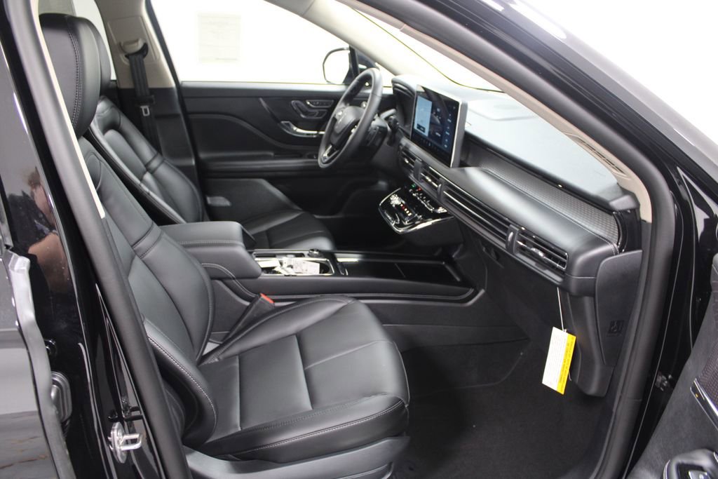 New 2026 Lincoln Corsair Premiere image 27
