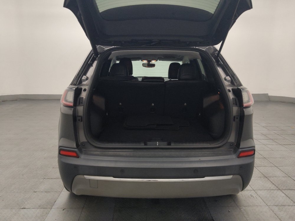 Used 2019 Jeep Cherokee Limited FWD image 29