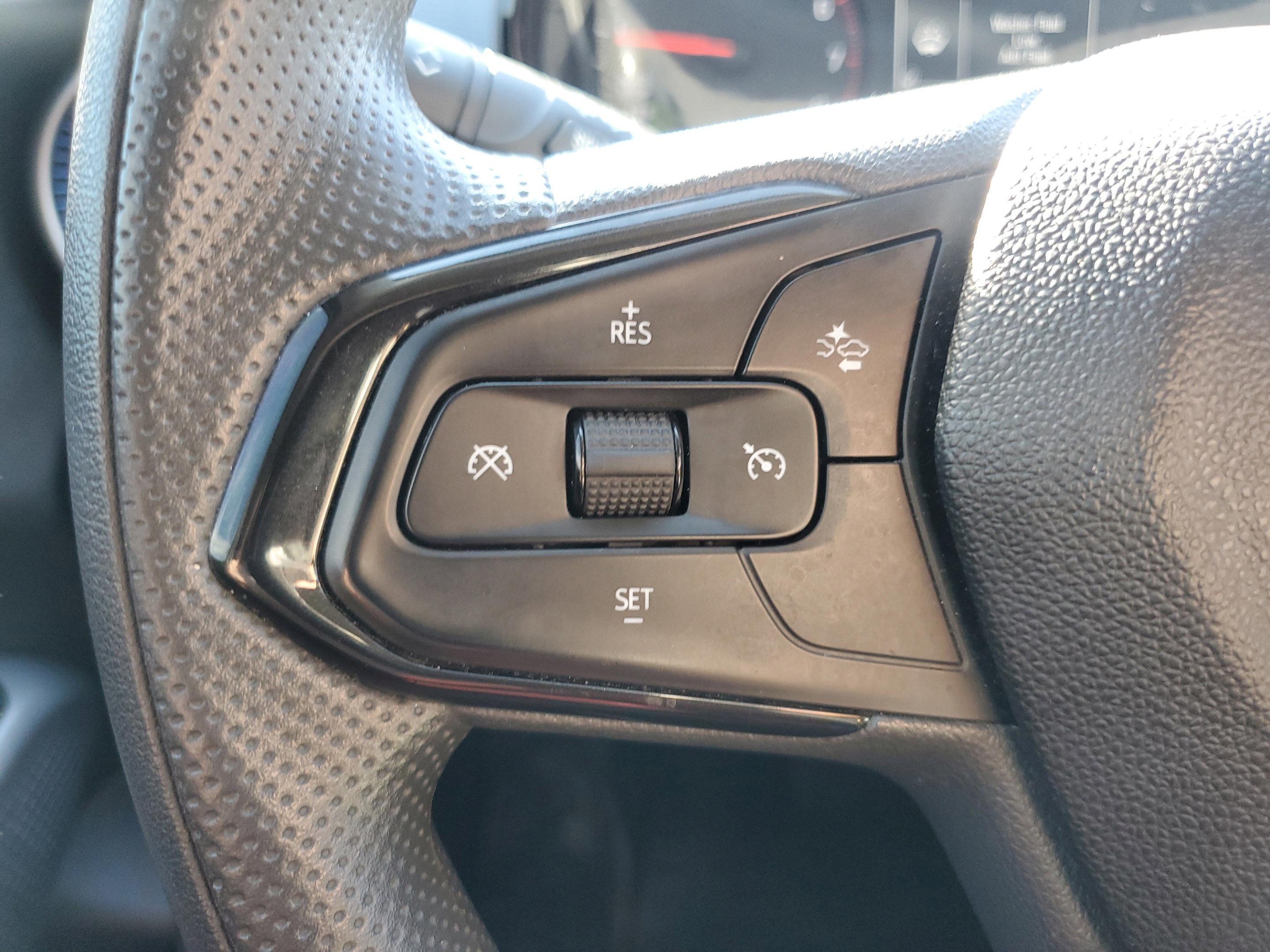 Used 2024 Chevrolet Trax LS FWD image 19