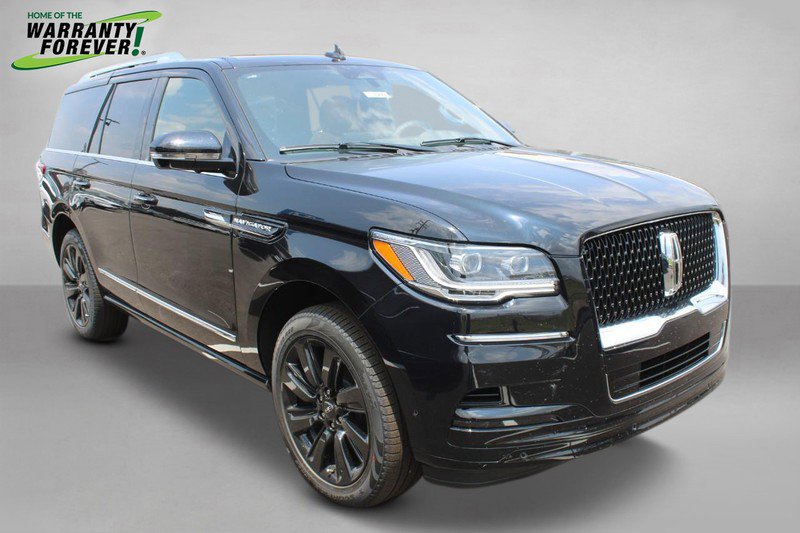 New 2023 Lincoln Navigator Reserve image 3