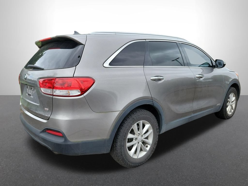 Used 2018 Kia Sorento AWD image 5