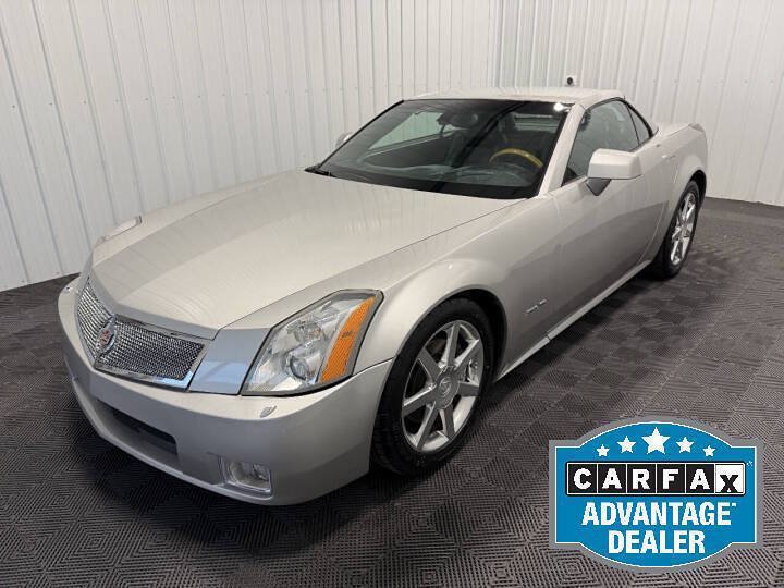 Used 2004 Cadillac XLR RWD image 1