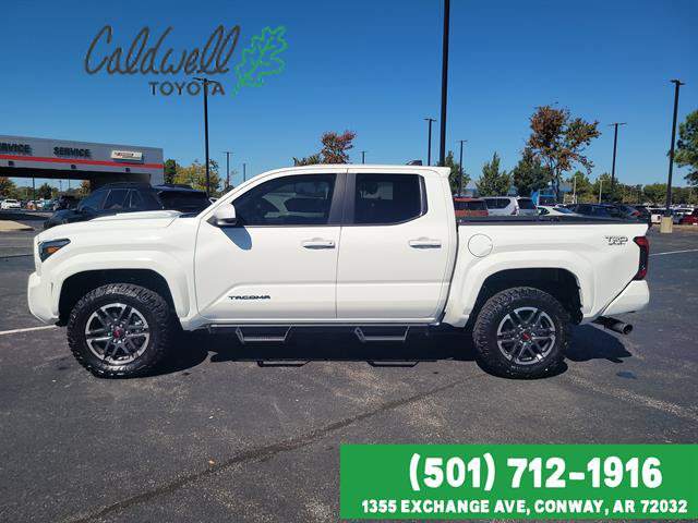 Used 2025 Toyota Tacoma TRD Sport AWD/4WD image 8