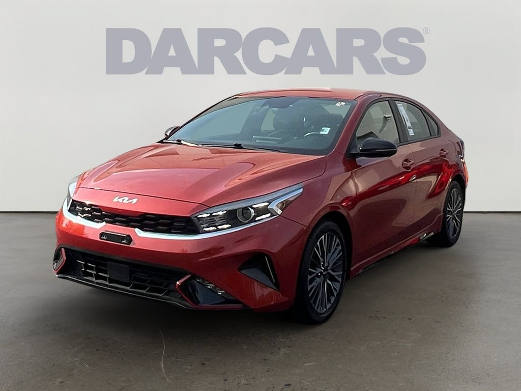 Used 2023 Kia Forte GT-Line w/ GT-Line Technology Package FWD image 3