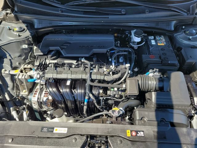 Certified 2026 Hyundai Elantra SE FWD image 29
