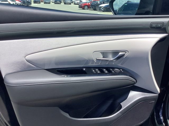 New 2025 Hyundai Tucson Limited image 16