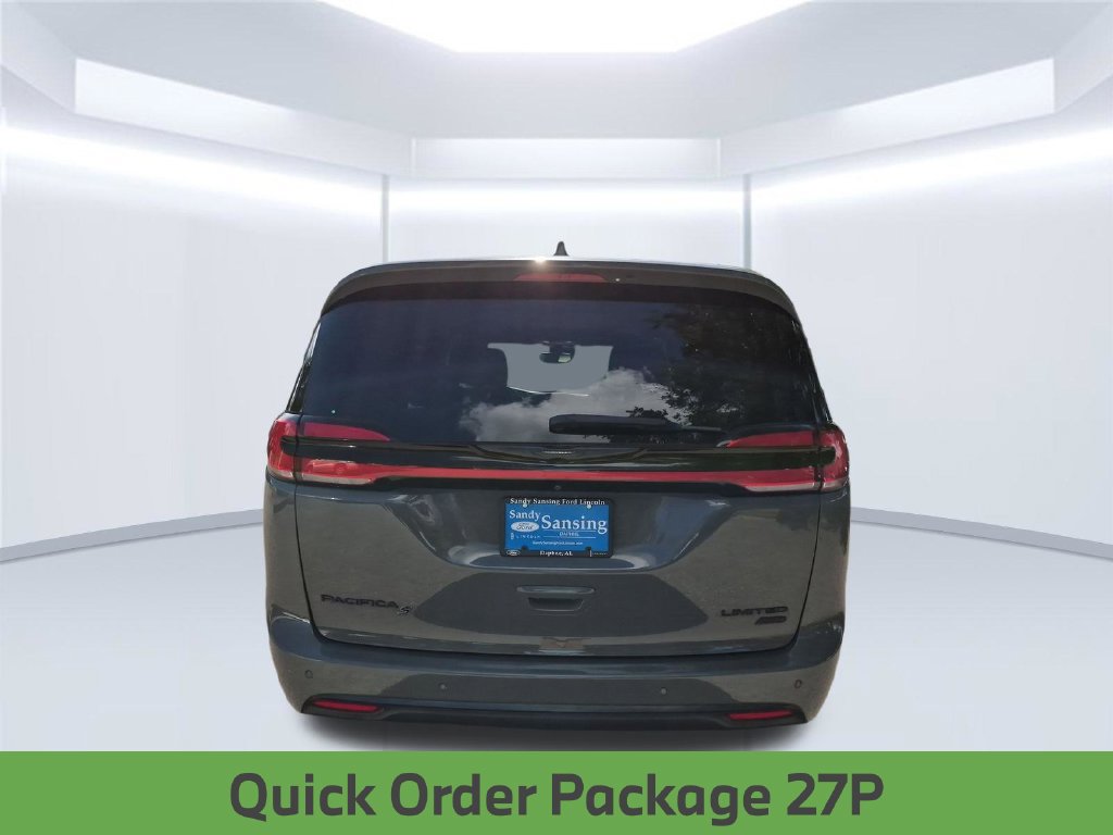 Used 2021 Chrysler Pacifica Limited w/ S Appearance Package AWD/4WD image 5