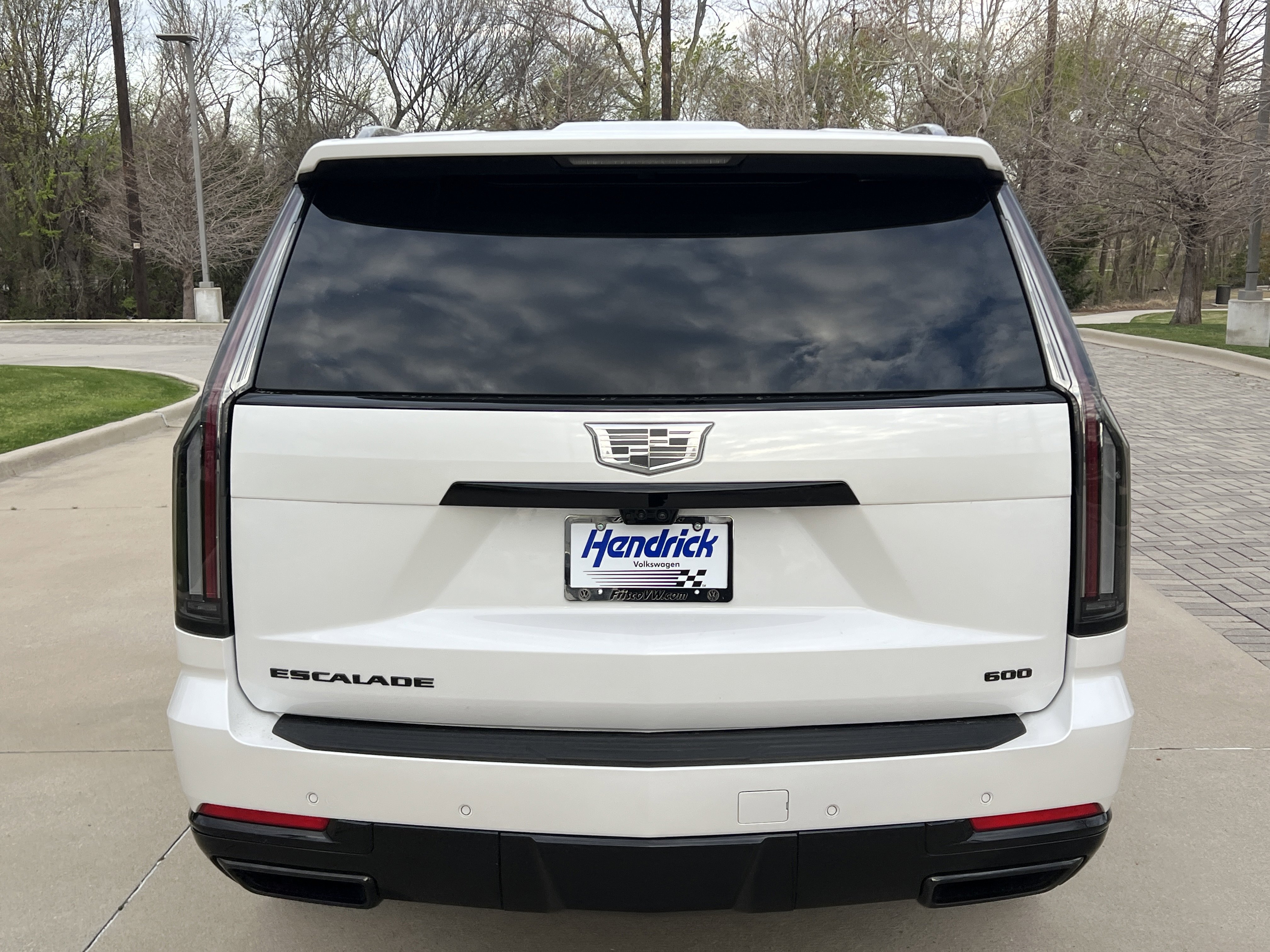Used 2025 Cadillac Escalade Sport Platinum w/ LPO, ONYX Package AWD/4WD image 9