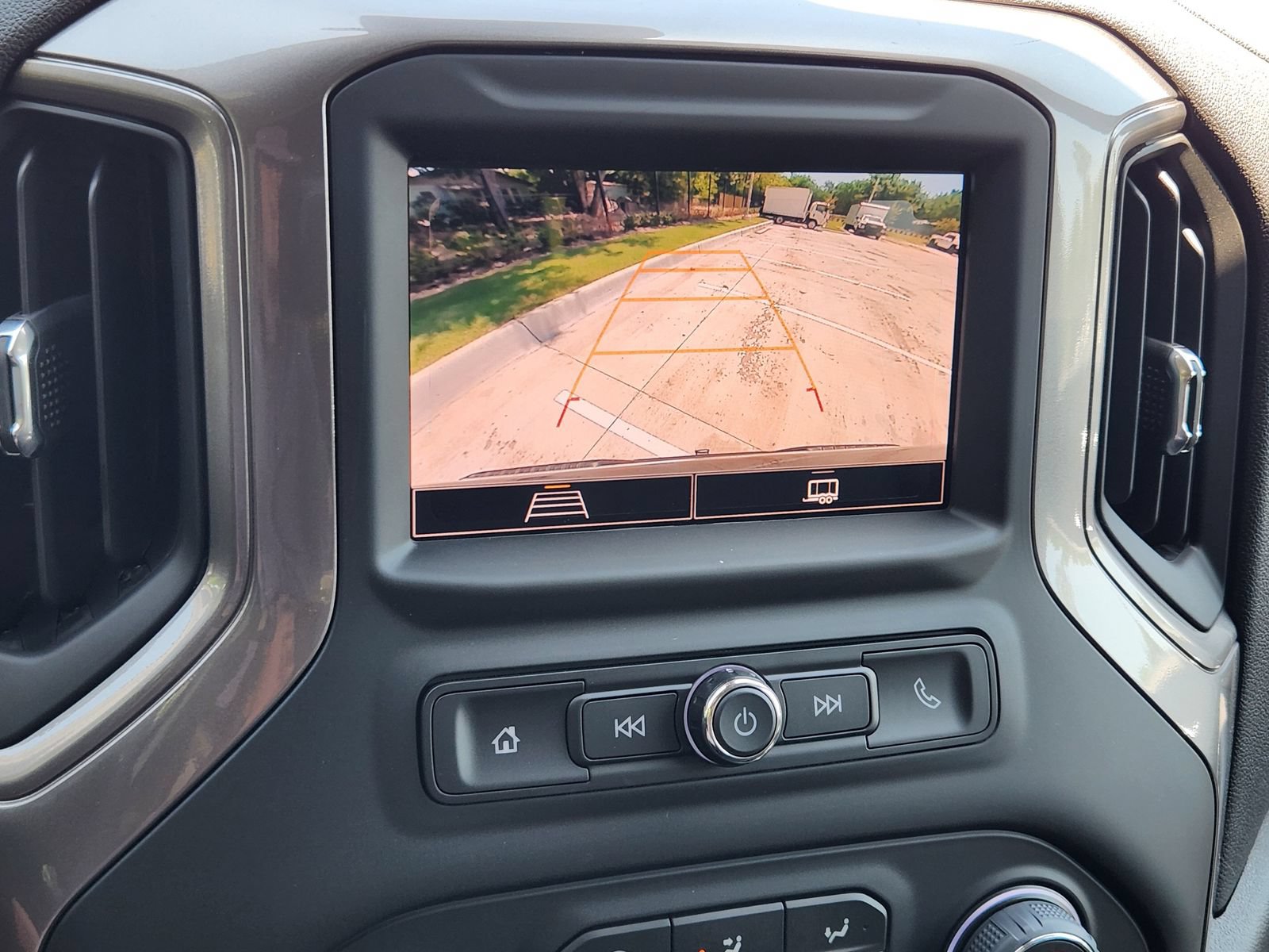 New 2026 Chevrolet Silverado 1500 Custom Trail Boss AWD/4WD image 18