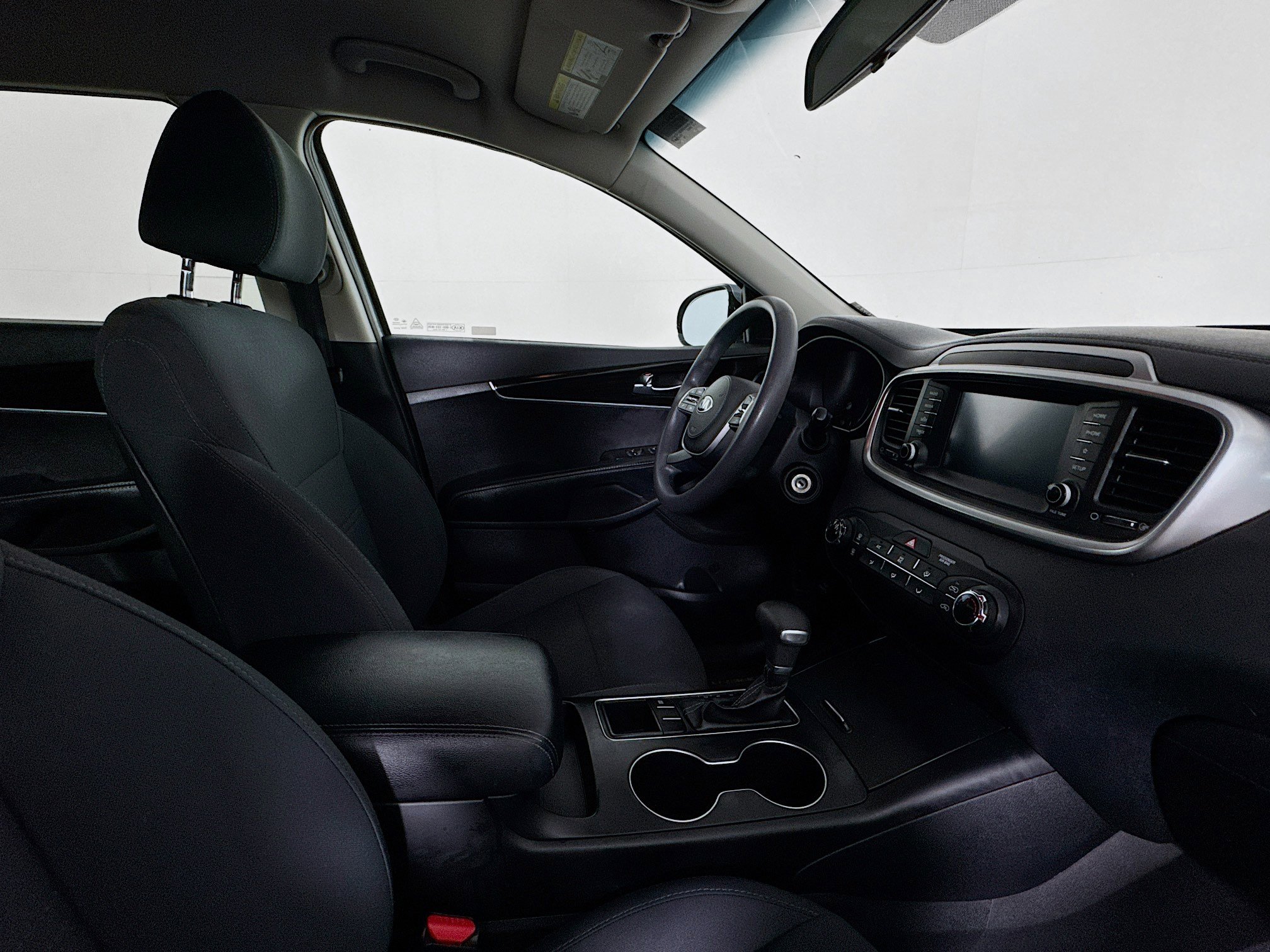Used 2019 Kia Sorento L FWD image 27
