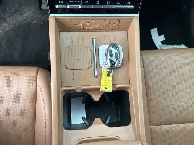 Used 2025 Hyundai Santa Fe Limited image 21