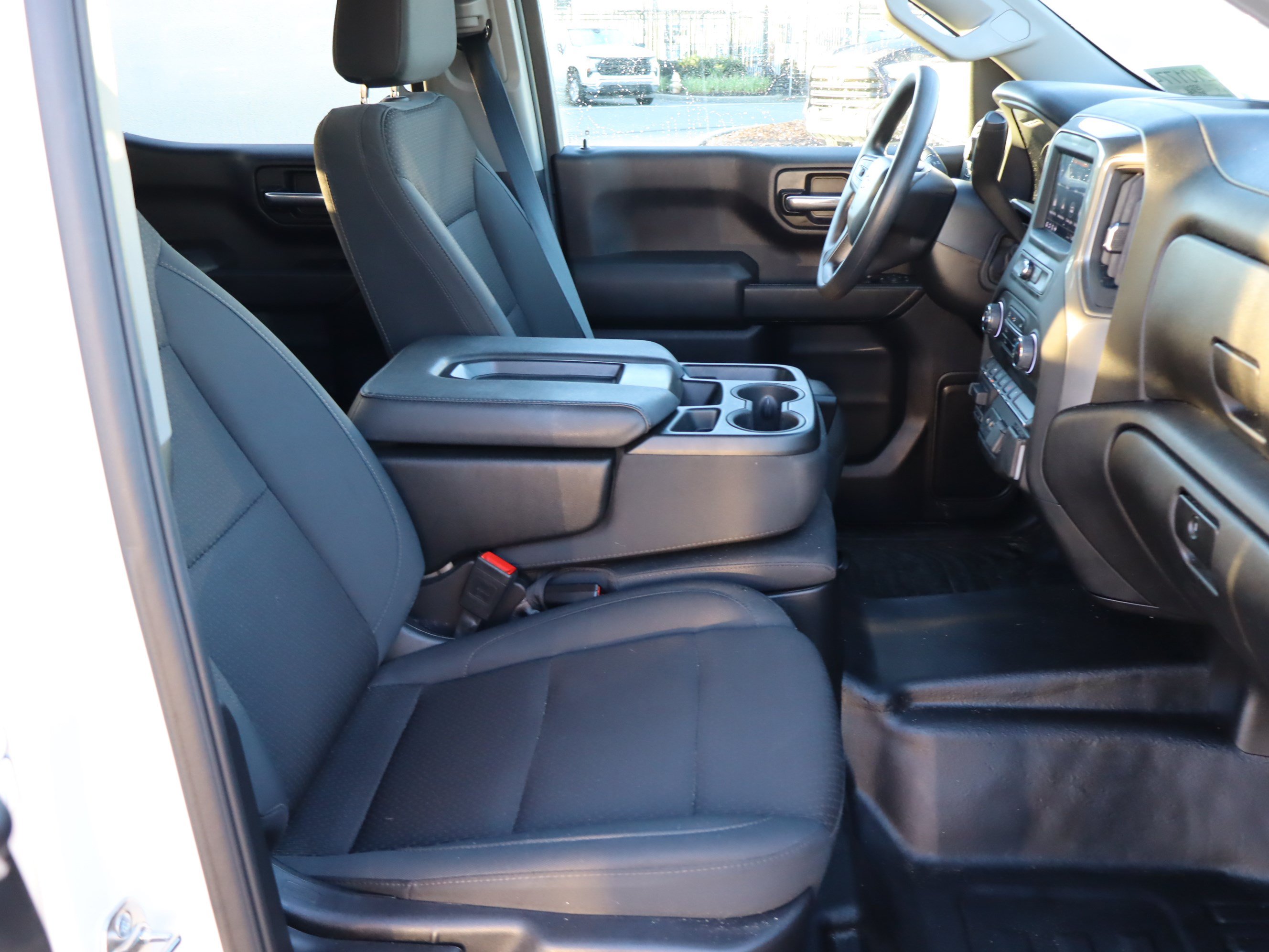 Used 2025 Chevrolet Silverado 1500 W/T w/ WT Value Package AWD/4WD image 34