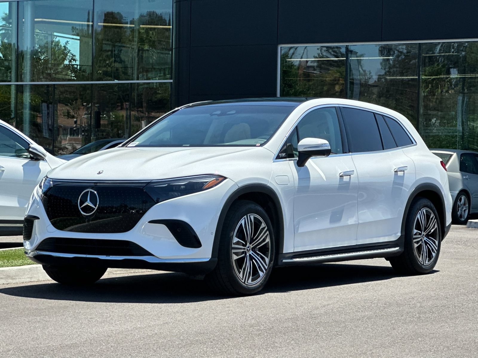 Certified 2024 Mercedes-Benz EQS 450+ SUV image 8
