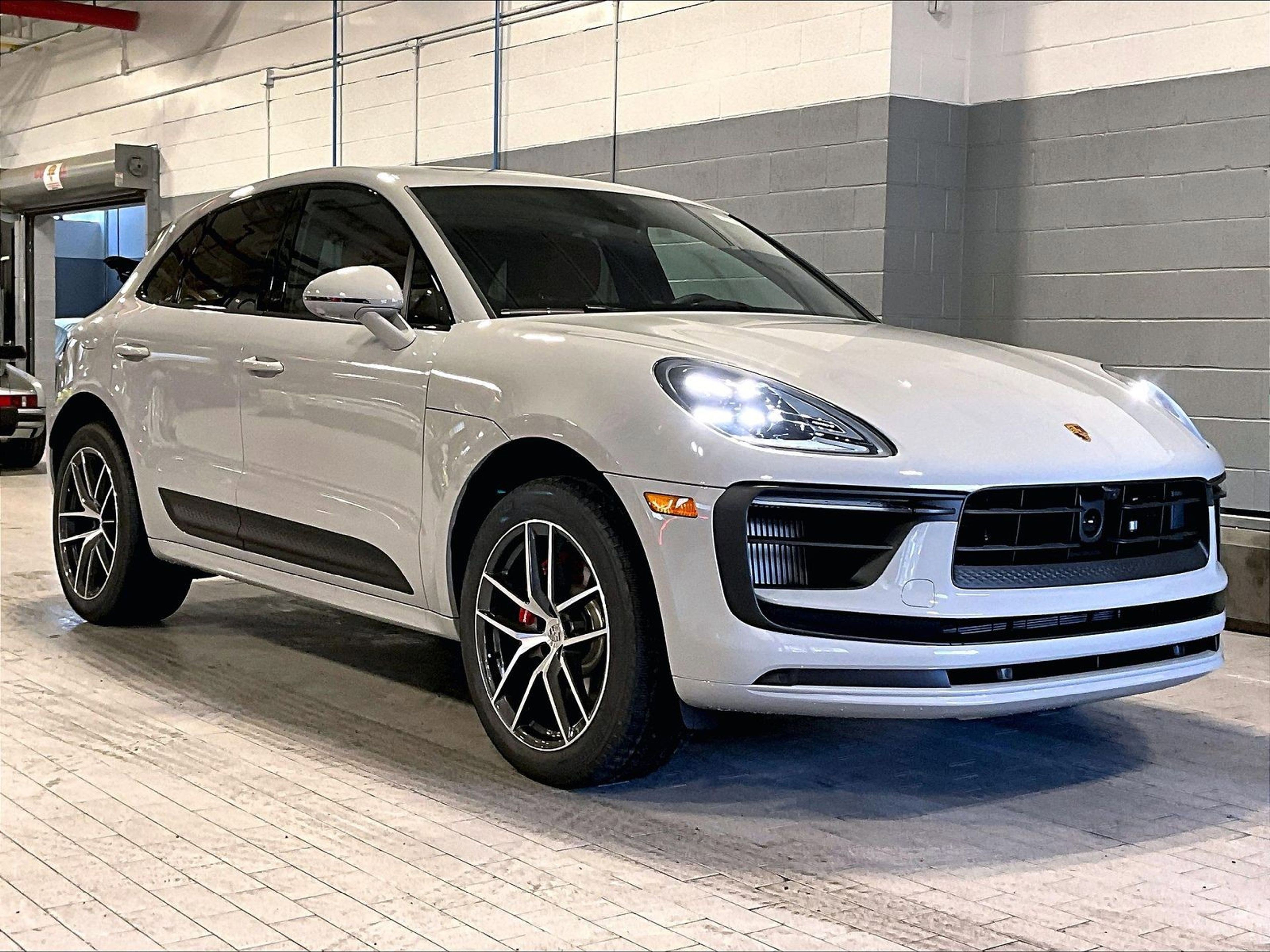 New 2026 Porsche Macan S image 7