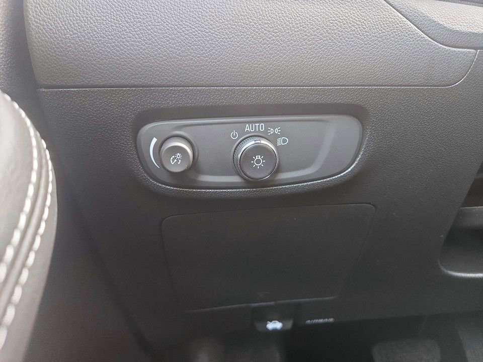 Used 2025 Buick Encore GX Preferred image 21