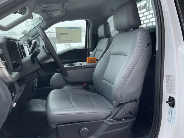 New 2025 Ford F550 4x4 Regular Cab Super Duty image 14