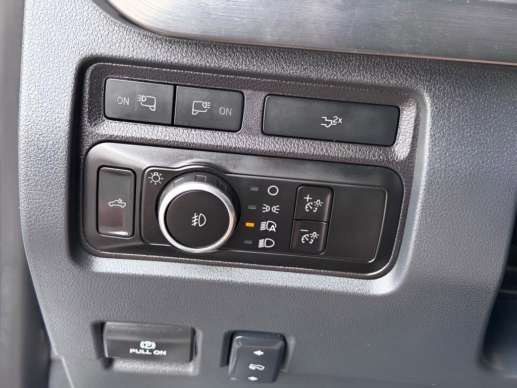Used 2024 Ford F250 Lariat AWD/4WD image 37