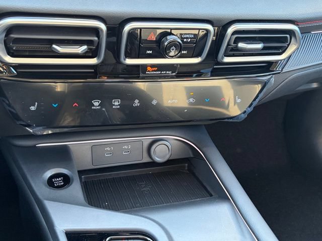 New 2026 Nissan Sentra SR w/ SR Premium Package FWD image 21