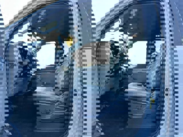 Used 2023 Ford F150 XLT w/ Trailer Tow Package image 11