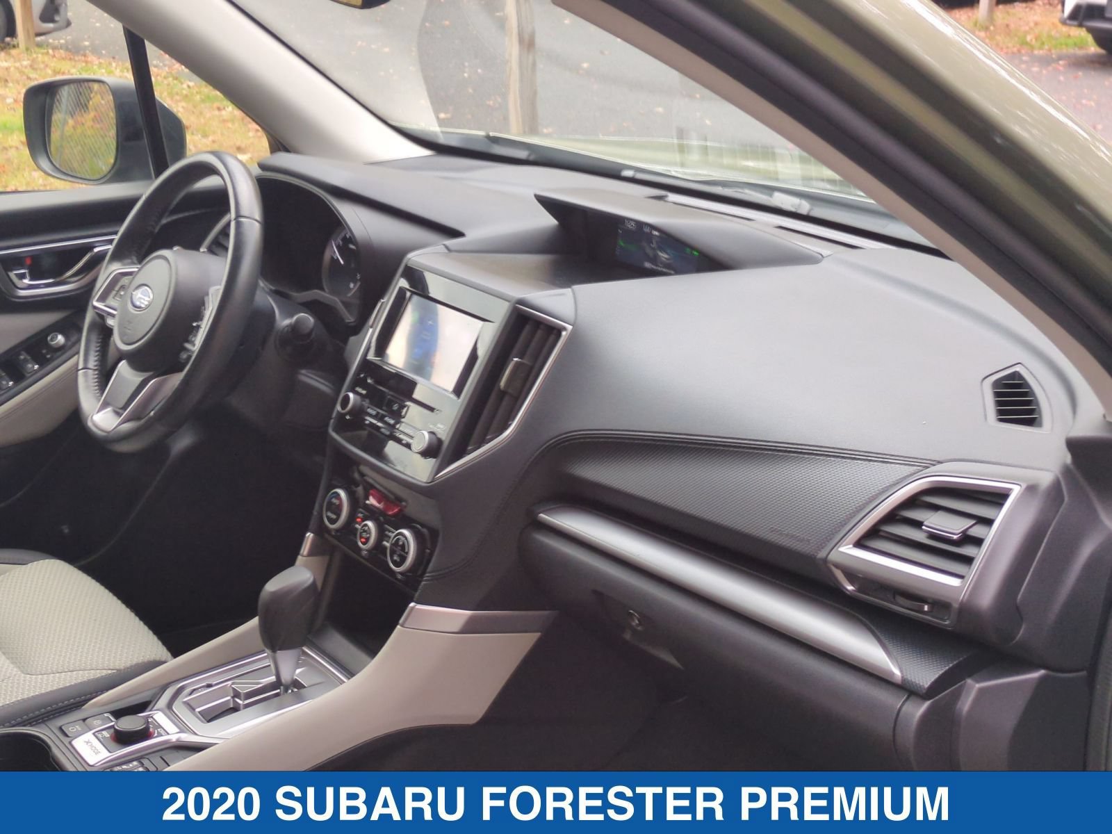 Used 2020 Subaru Forester Premium AWD/4WD image 36